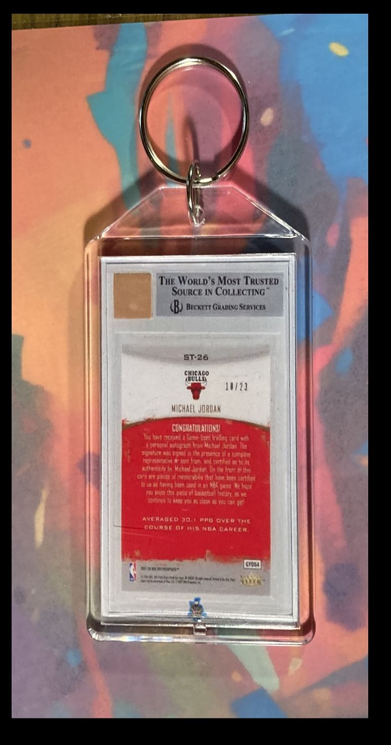 2025 -MME- 0042-0134 Michael Jordan 2007 Fleer Stat Tracker Auto - Custom Keychain-Gift #0042 card back image